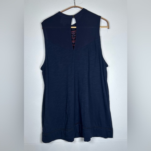 Knox Rose Embroidered Navy Sleeveless Top. Size XXL. - Picture 2 of 7